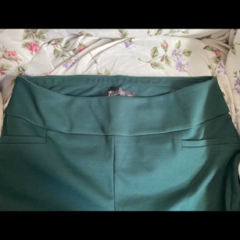 7th Avenue green slacks/ dressy pants